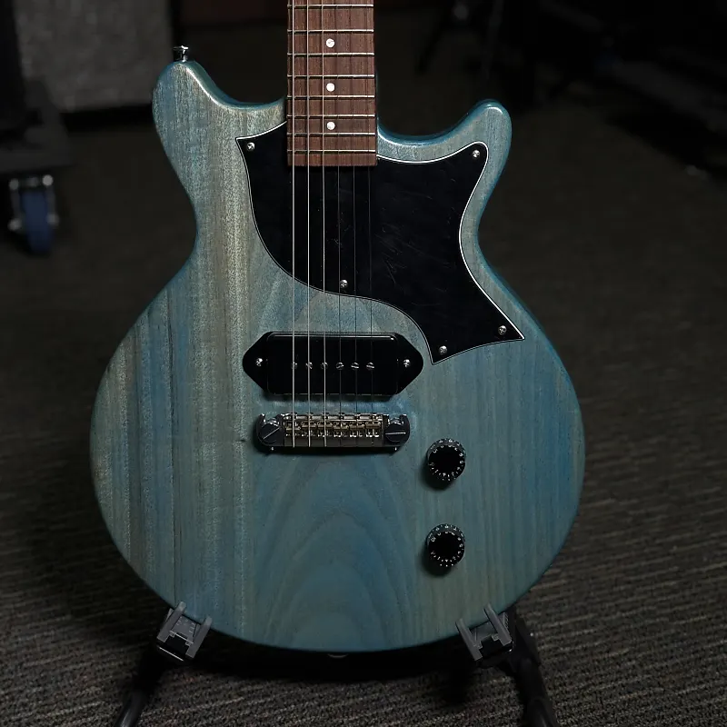 Kz Guitar Works Kz One Jr Kusunoki 370 YEARS old Camphor tree wood Electric guitar