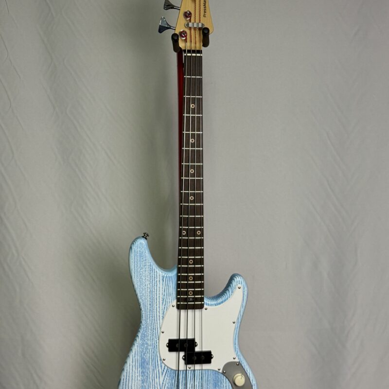 Woodcraft Electric Guitars AmpMaster 4 string P Bass 30" Short Scale Sandblast Blue Ash